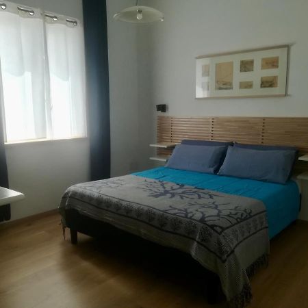 Domo Sul Porto Bed & Breakfast Stintino Bagian luar foto