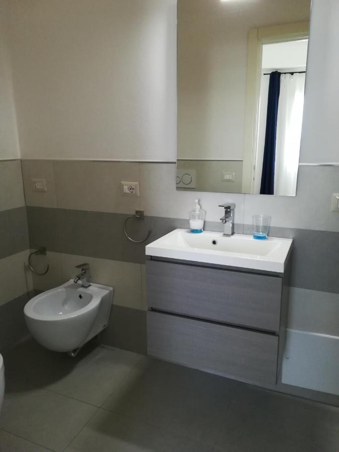 Domo Sul Porto Bed & Breakfast Stintino Bagian luar foto