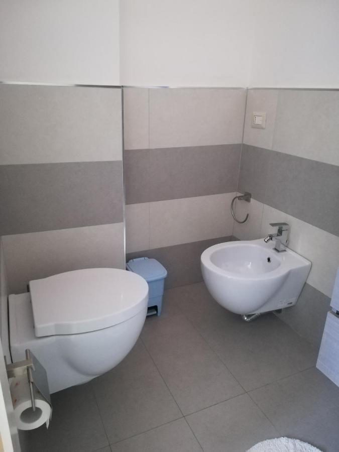 Domo Sul Porto Bed & Breakfast Stintino Bagian luar foto